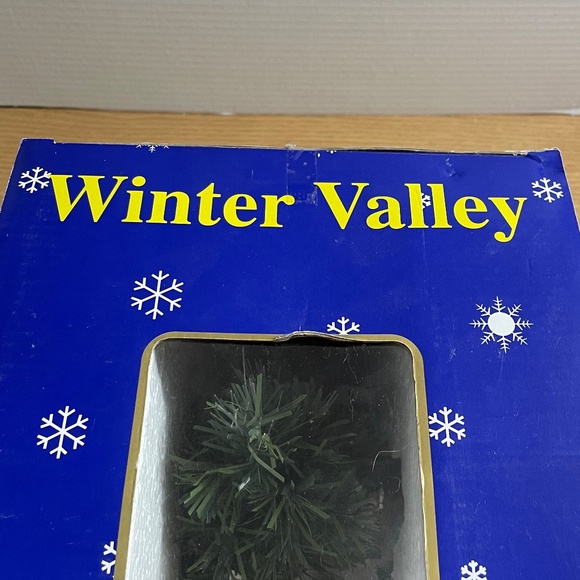 Winter Valley Christmas Holiday Scene Fiber Optic Playground Village *SEE VIDEO* - Picture 7 of 12